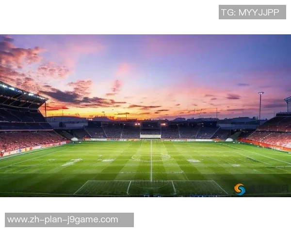 足球宫倪：探索绿茵场上的传奇与梦想，见证青春与激情的交汇时刻